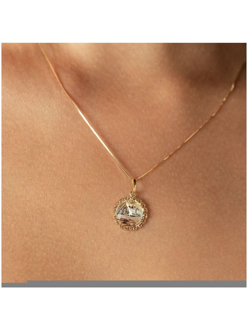 Pingente de Ouro 18k Escrava Pequeno Detalhado
