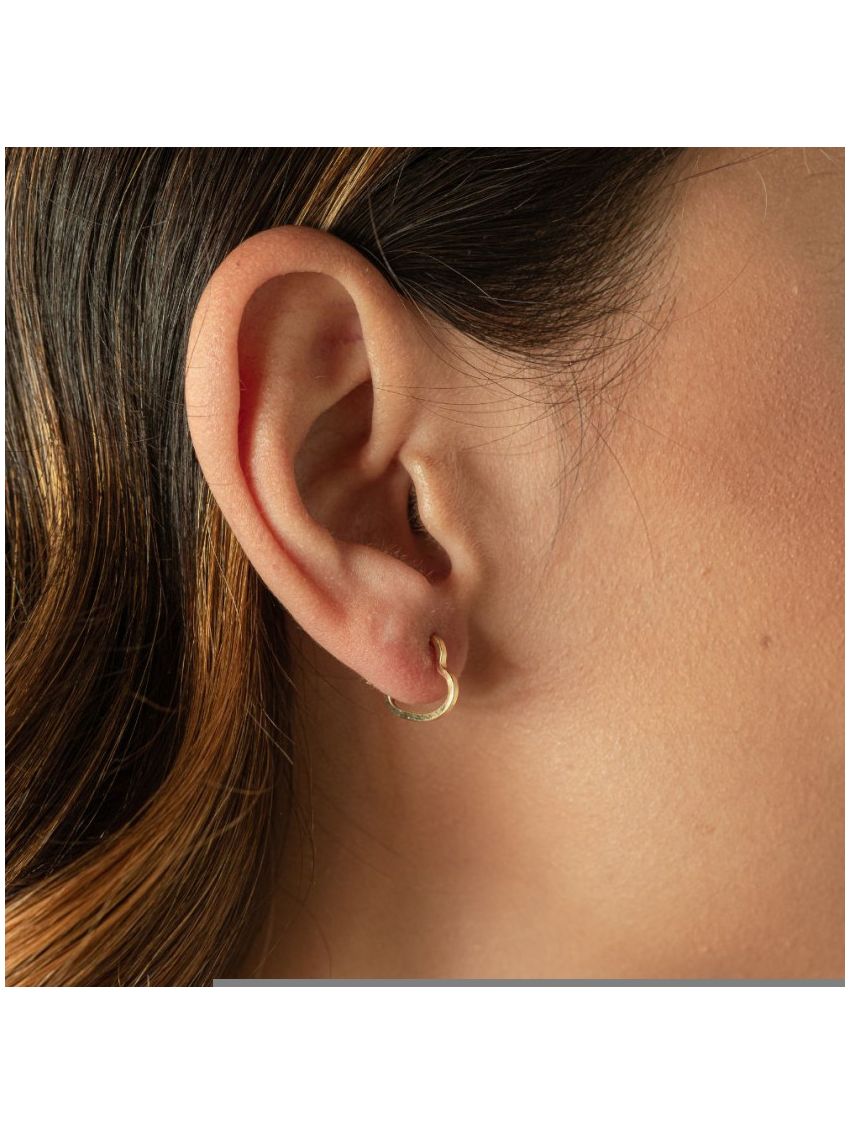 Brinco de Argola Ouro 18k Coração Médio Fio Quadrado