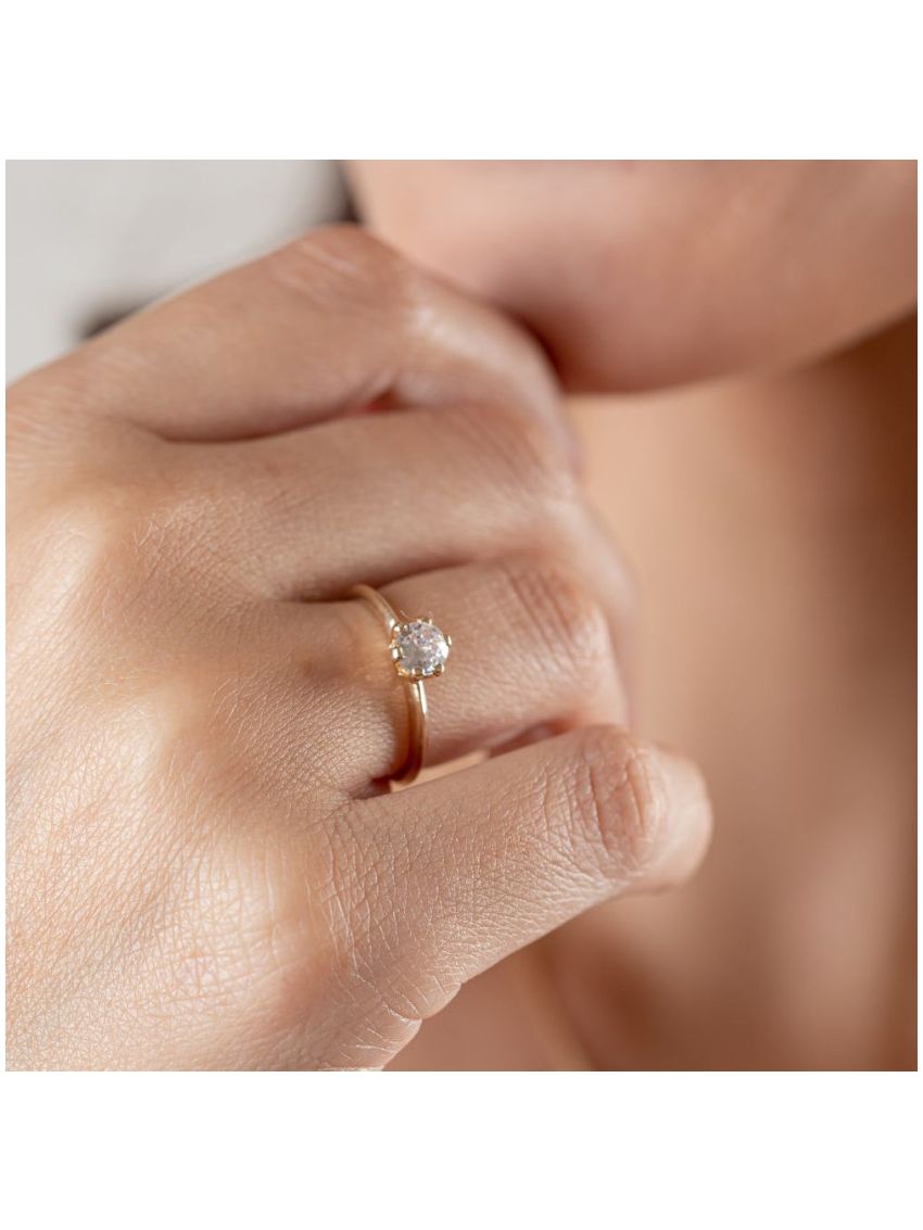 Anel Feminino de Ouro 18k Solitário
