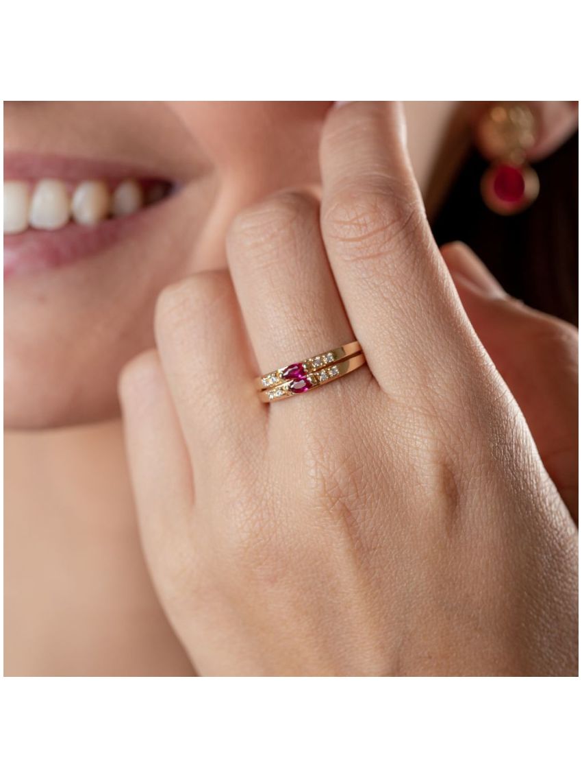 Anel Feminino de Ouro 18k Pedras