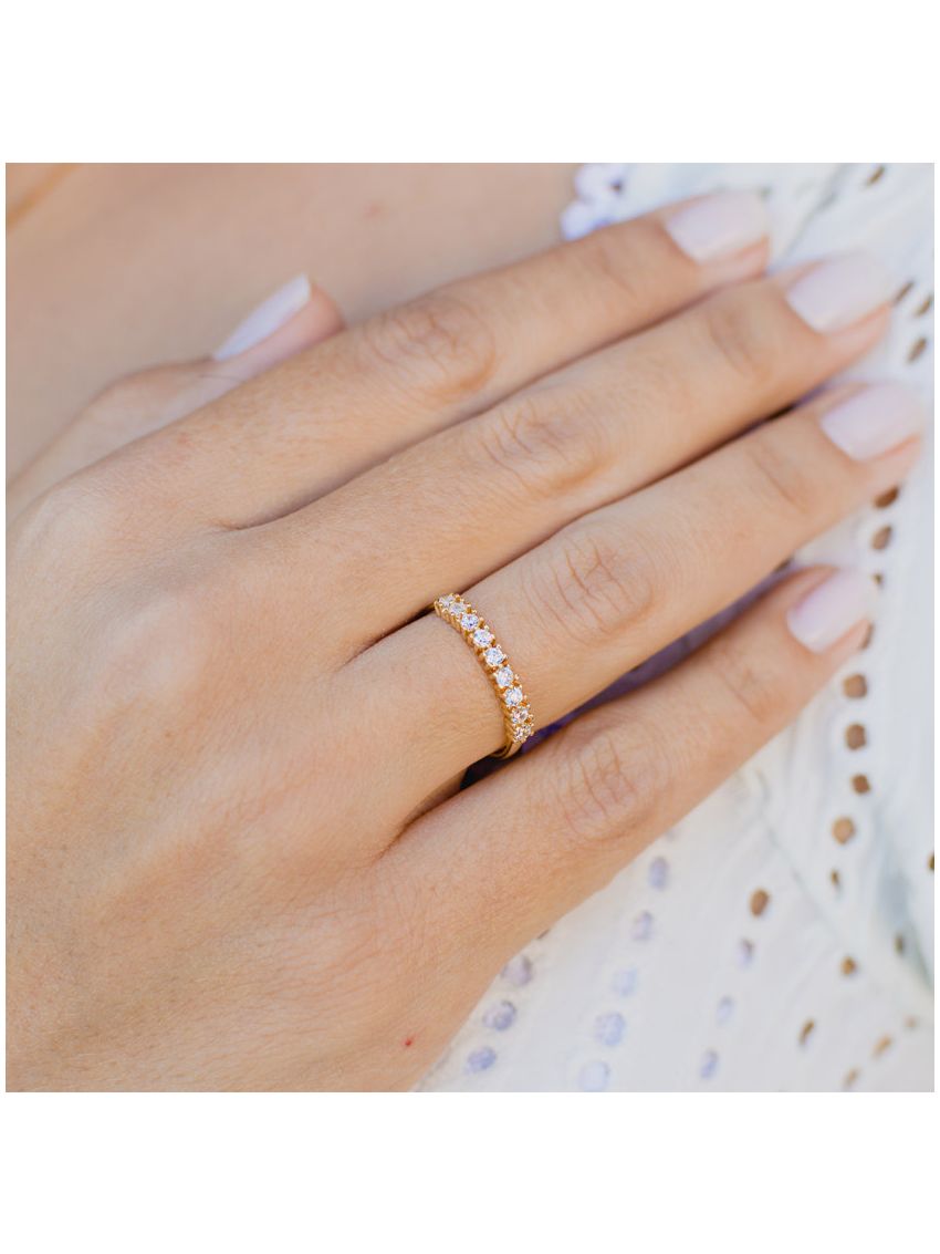 Meia Aliança de Ouro 18k com Zircônias de 2mm