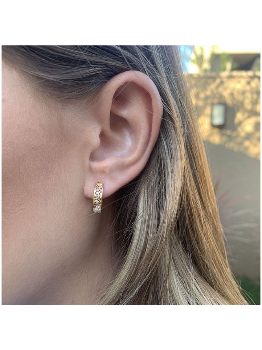 Brinco Argola de Ouro 18k com Coração e Cravação de Zircônias 