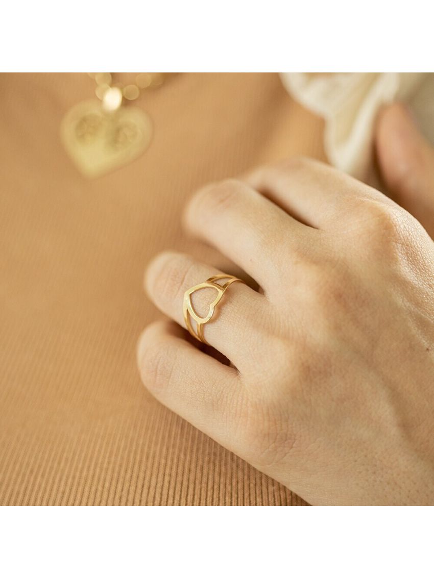 Anel Feminino de Ouro 18k Coraçao Vazado