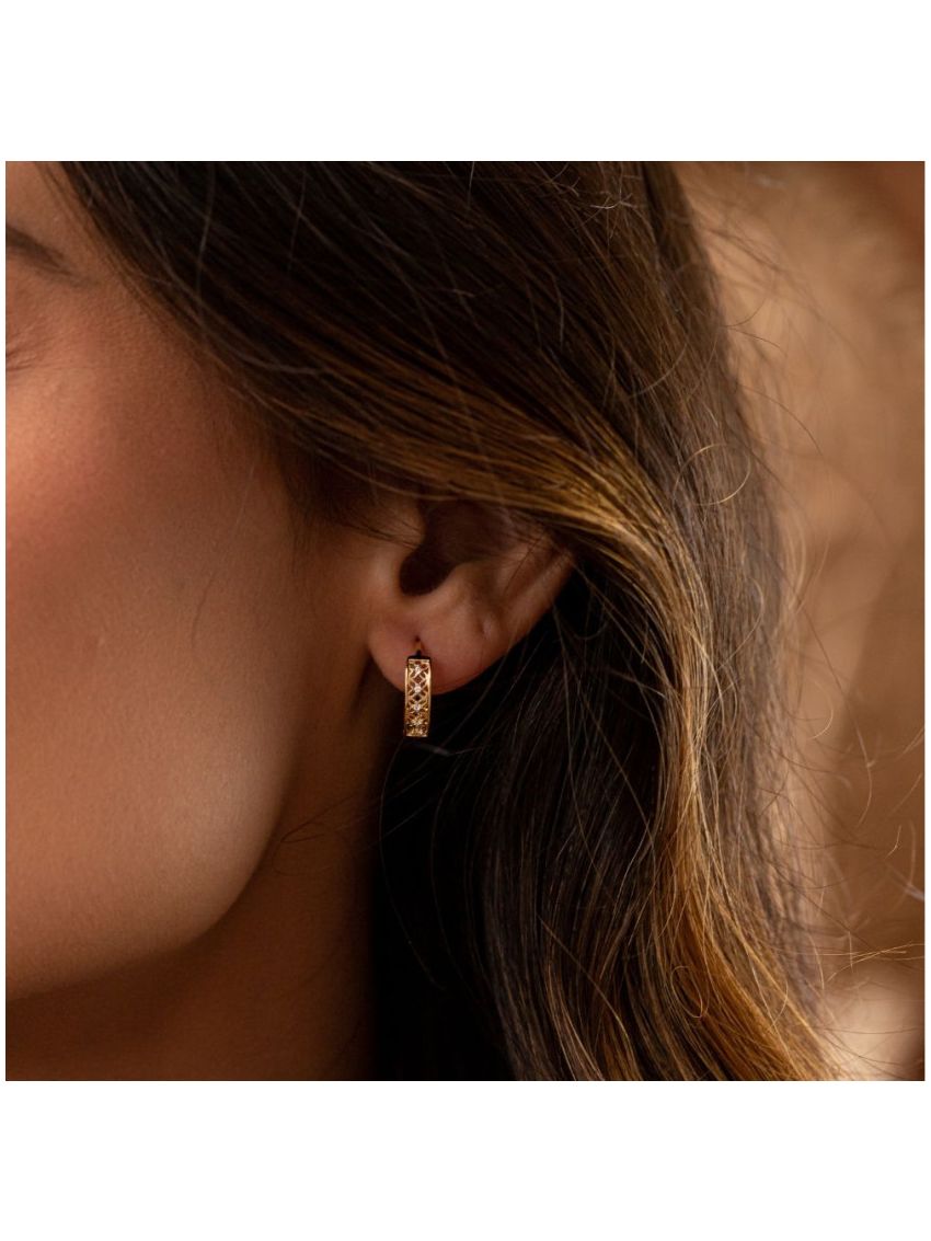 Brinco Argola de Ouro 18k com Flor e Cravação de Zircônias 